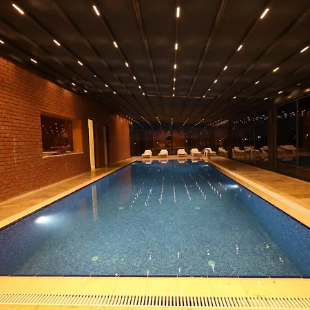 Hotel Roof & 5*