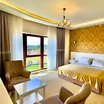 Roof Boutique & Istanbul Airport Hotel 5*