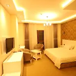 Roof Boutique & Istanbul Airport Hotel 5*