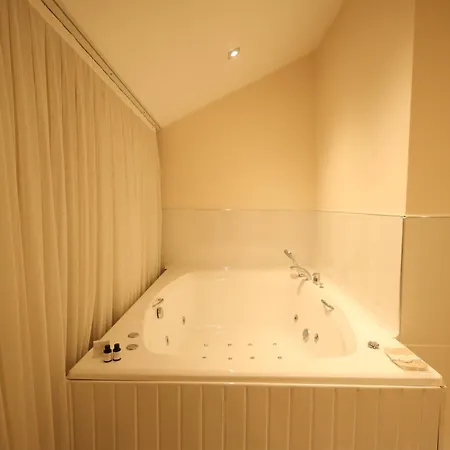 Roof Boutique & Istanbul Airport Hotel 5*